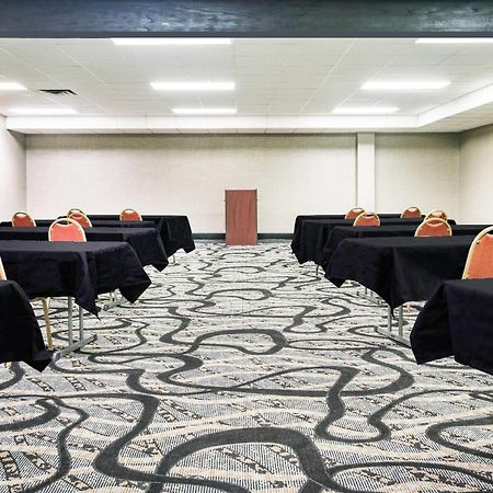 Days Inn & Suites By Wyndham Wausau Eksteriør bilde