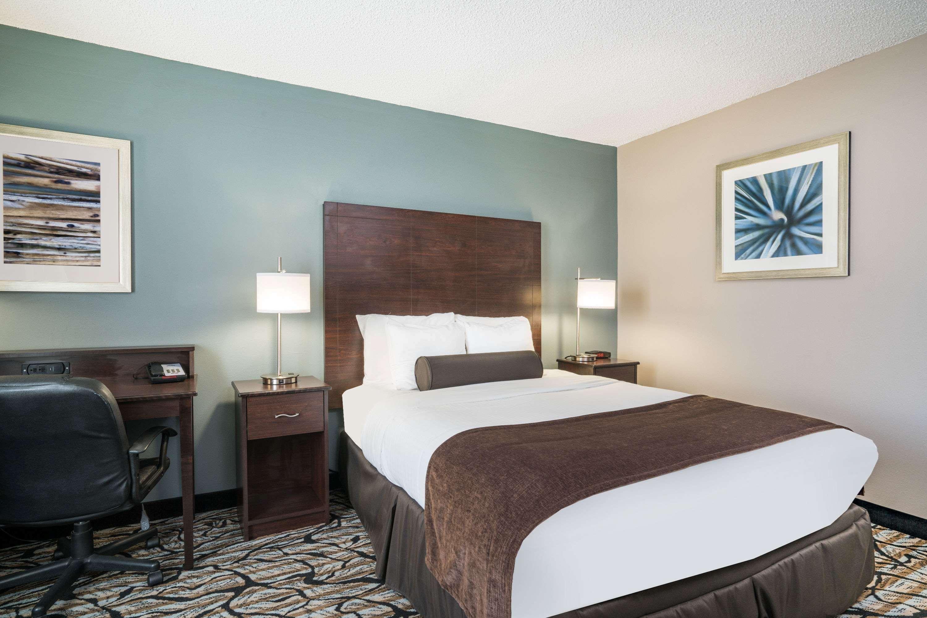 Days Inn & Suites By Wyndham Wausau Eksteriør bilde