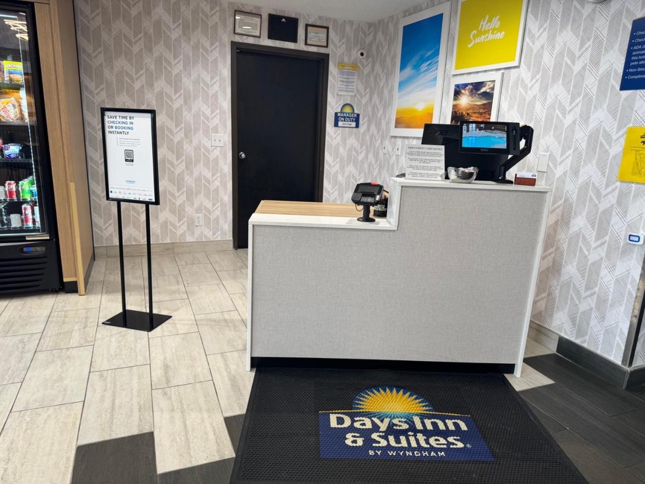Days Inn & Suites By Wyndham Wausau Eksteriør bilde