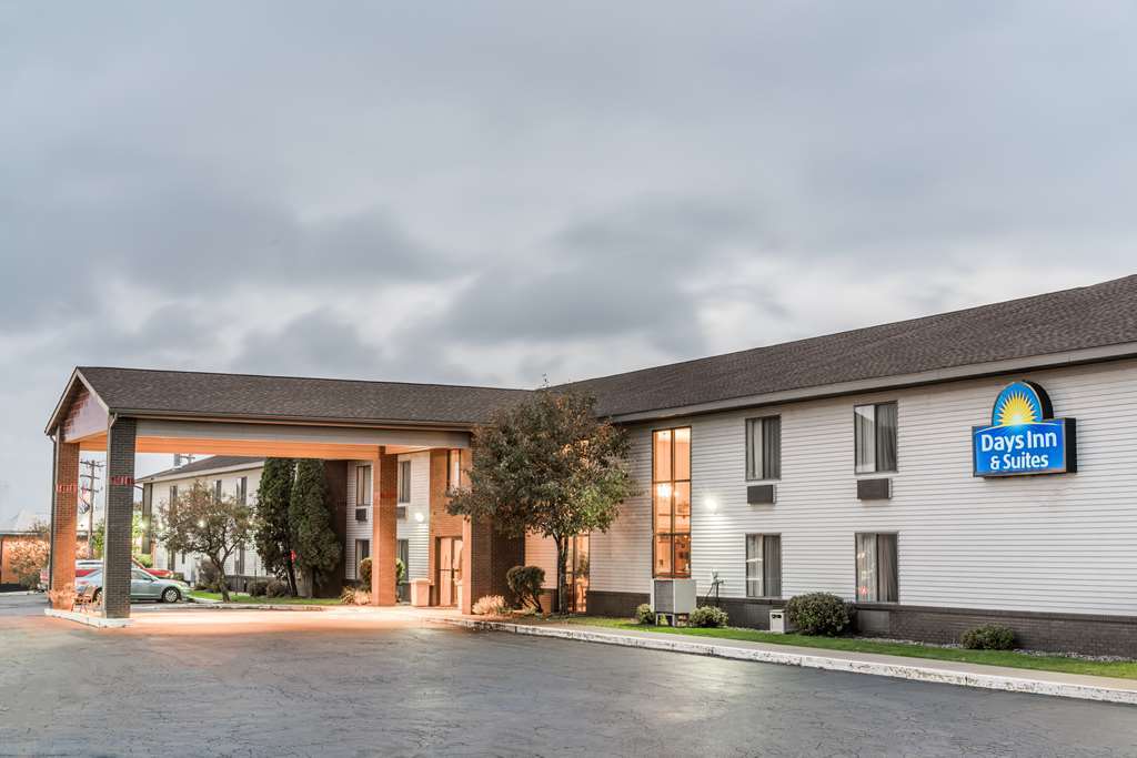 Days Inn & Suites By Wyndham Wausau Eksteriør bilde