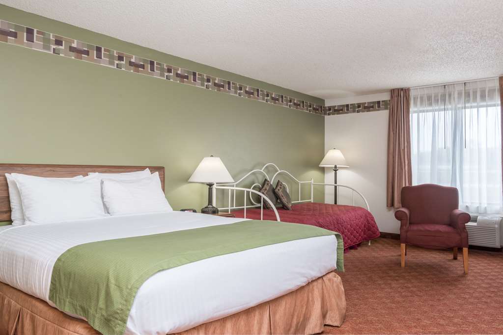 Days Inn & Suites By Wyndham Wausau Rom bilde