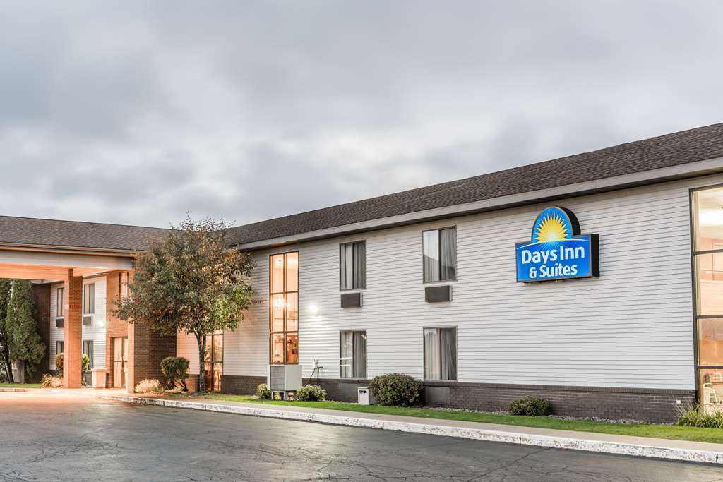 Days Inn & Suites By Wyndham Wausau Eksteriør bilde